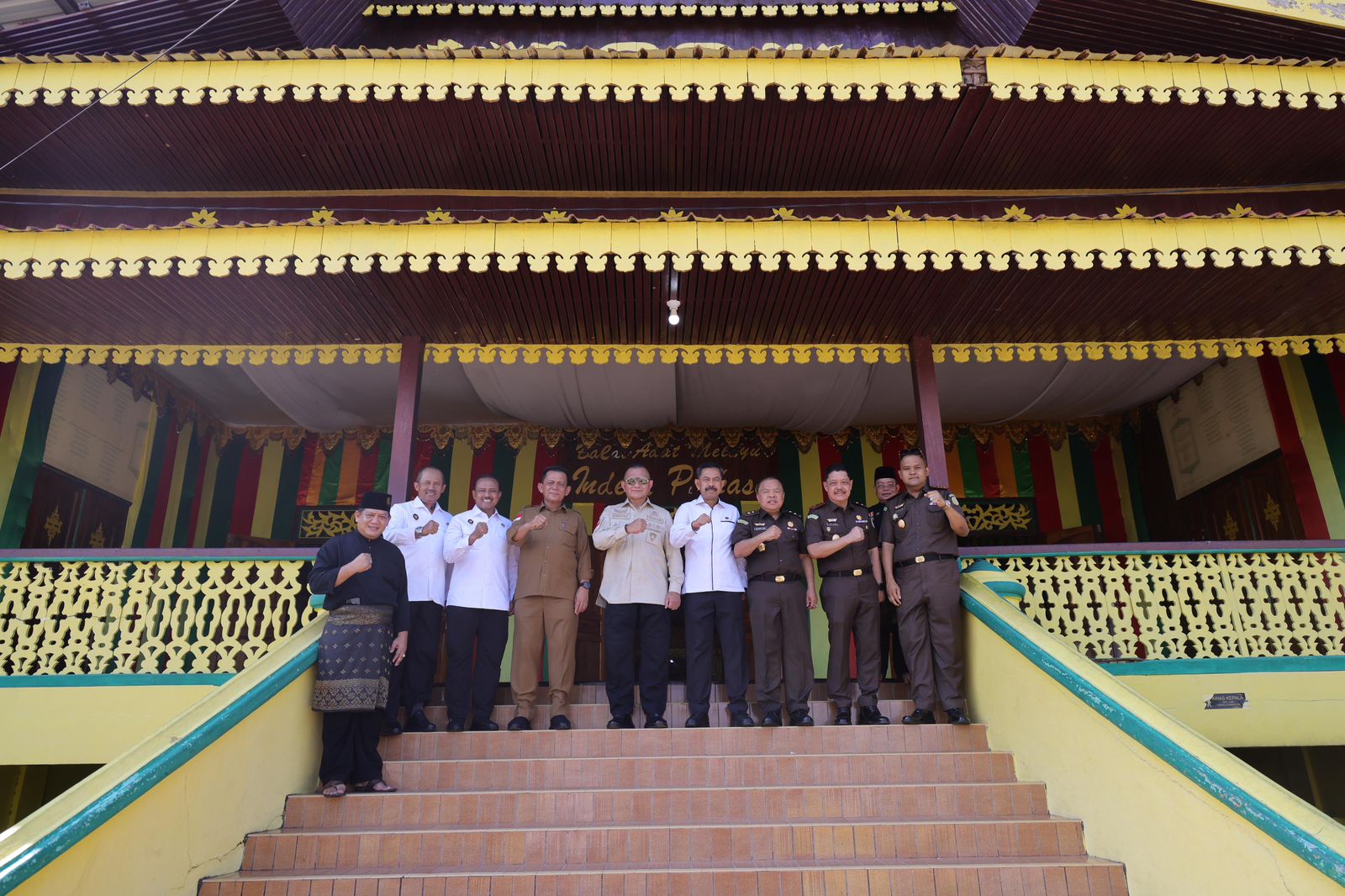 Gubernur Ansar Dampingi Wamenko Polhukam dan Plt. Wakil Jaksa Agung RI Kunjungi Pulau Penyengat