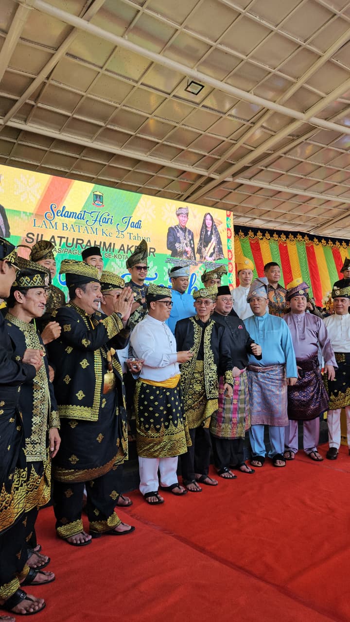 Hadiri Milad Ke-25 LAM Kota Batam, Wagub Nyanyang Ajak Masyarakat Jaga Eksistensi Melayu