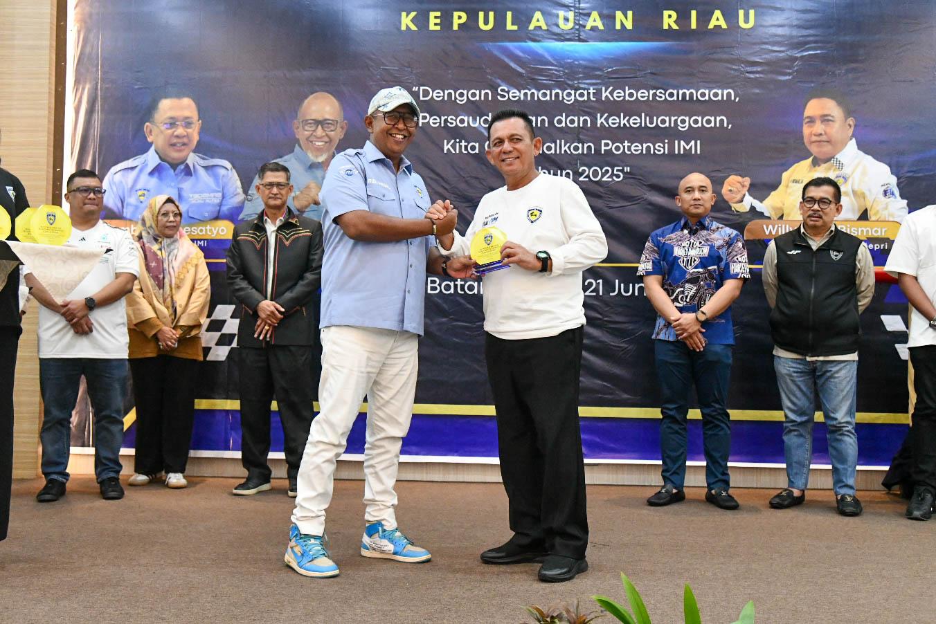 Gubernur Ansar Dorong IMI Kepri Cetak Program Otomotif Inovatif dan Promosikan Kepri ke Kancah Internasional