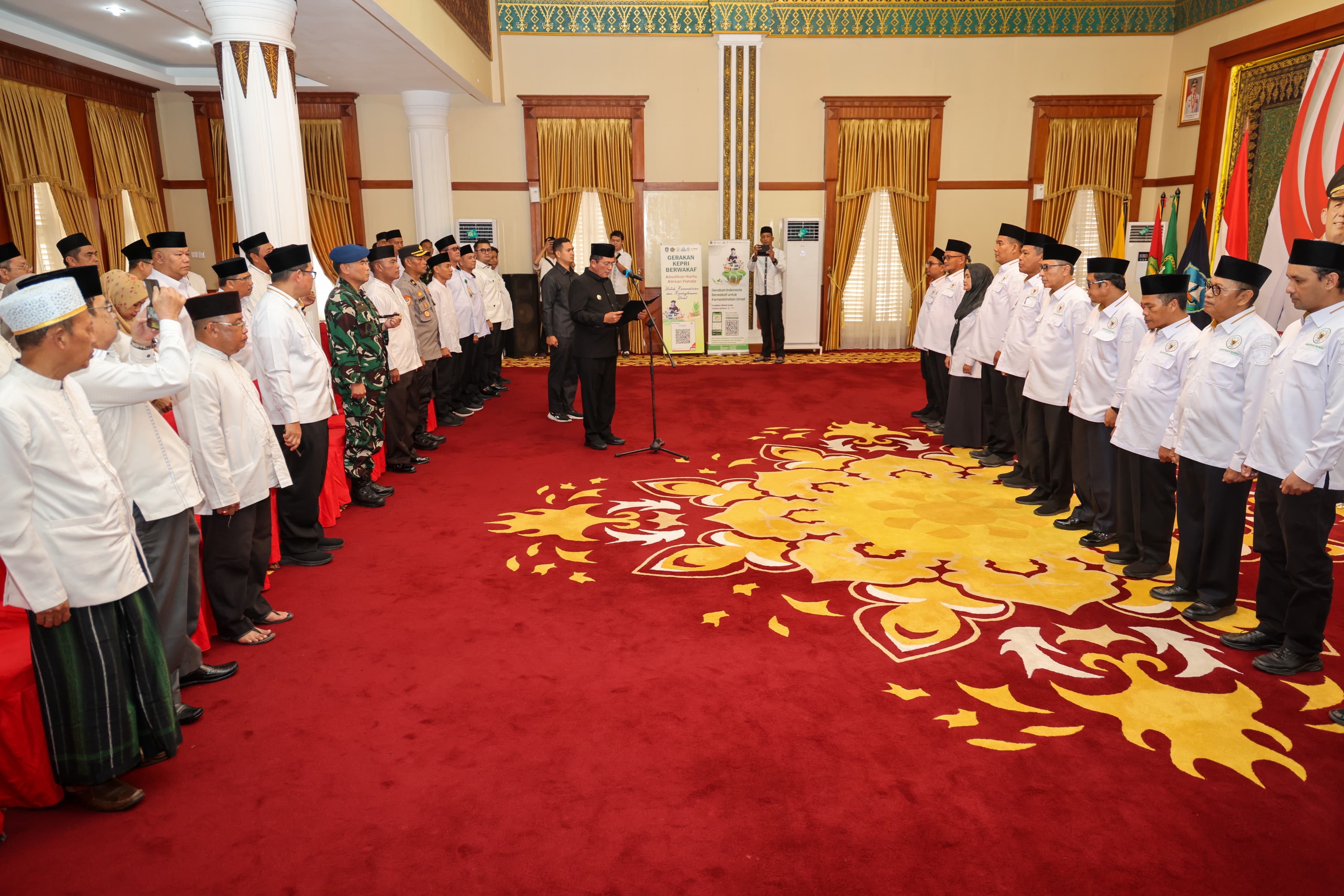 Gubernur Ansar Lantik Pengurus BWI Kepri 2026–2029, Perkuat Peran Wakaf untuk Pemberdayaan Umat