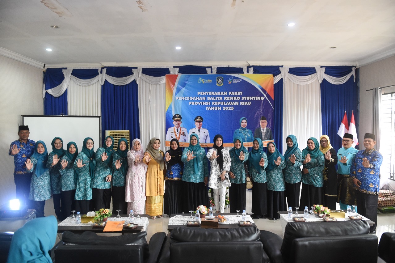 Dewi Ansar Salurkan 202 Paket Nutrisi untuk Cegah Stunting di Bintan