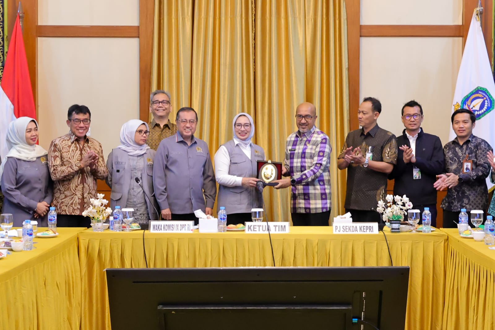 Pj Sekda Kepri Paparkan Kinerja dan Tantangan Strategis di Hadapan Komisi IX DPR RI