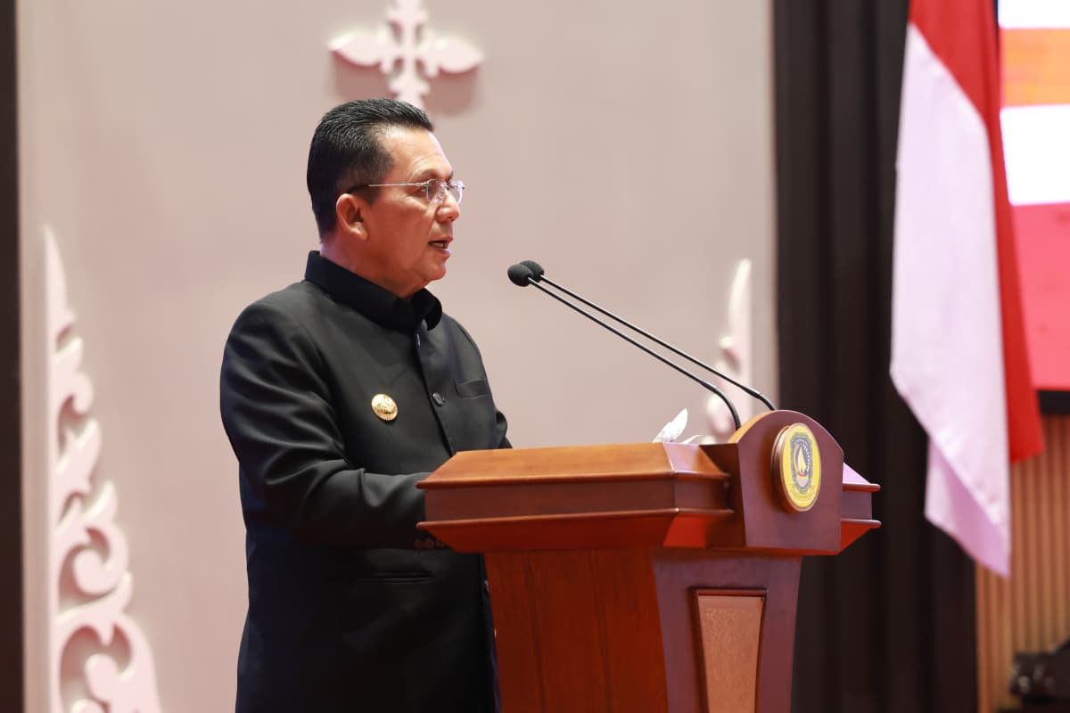 Gubernur Kepri Sampaikan Rancangan Perubahan KUA dan PPAS 2025 dalam Rapat Paripurna DPRD