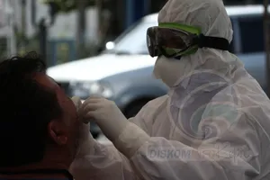 Enam Warga Ukraina Positif COVID-19 Dikarantina di RSUP Kepri