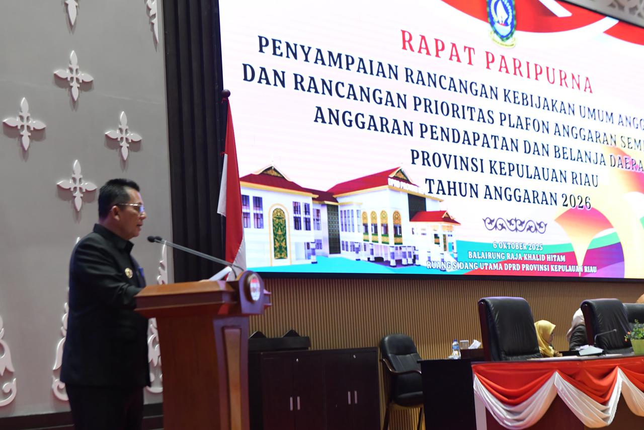 Gubernur Ansar Sampaikan KUA-PPAS APBD 2026