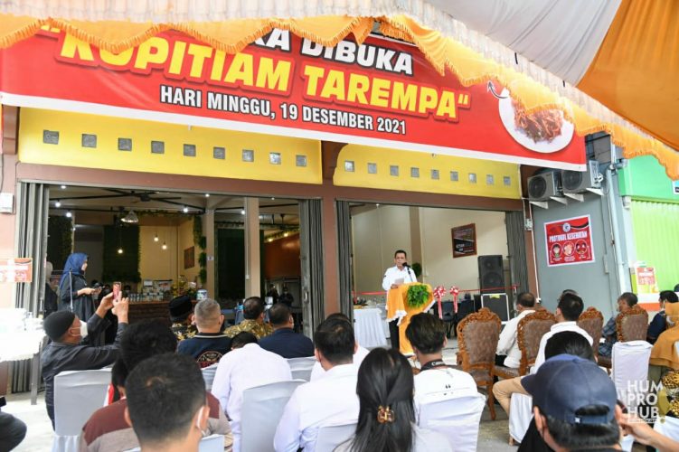 Gubernur Ansar Resmikan Kopitiam Tarempa di Karimun
