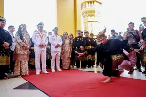 Gubernur dan Wakil Gubernur Kepri 2025-2030 Tiba di Tanjungpinang, Disambut Khidmat oleh Masyarakat