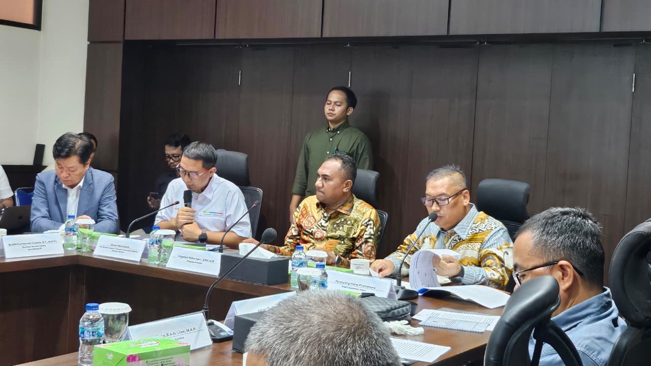 Wagub Nyanyang Dampingi Komite II DPD RI Bahas Aspirasi Penerbangan di Kepri