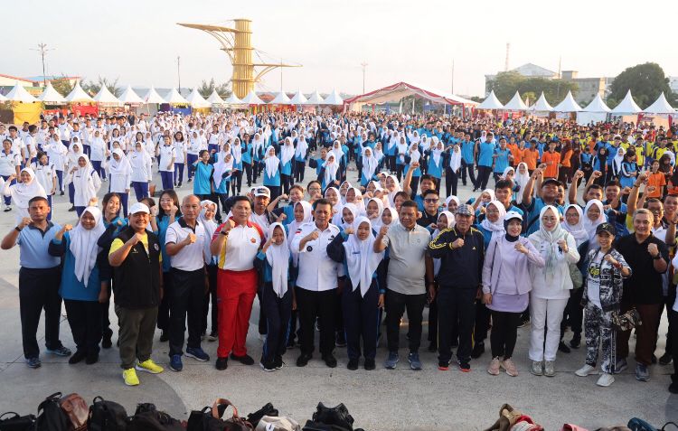 Gubernur Ansar Buka Rangkaian Kegiatan HUT Sumpah Pemuda ke-95, Dimulai Dengan Senam Sehat