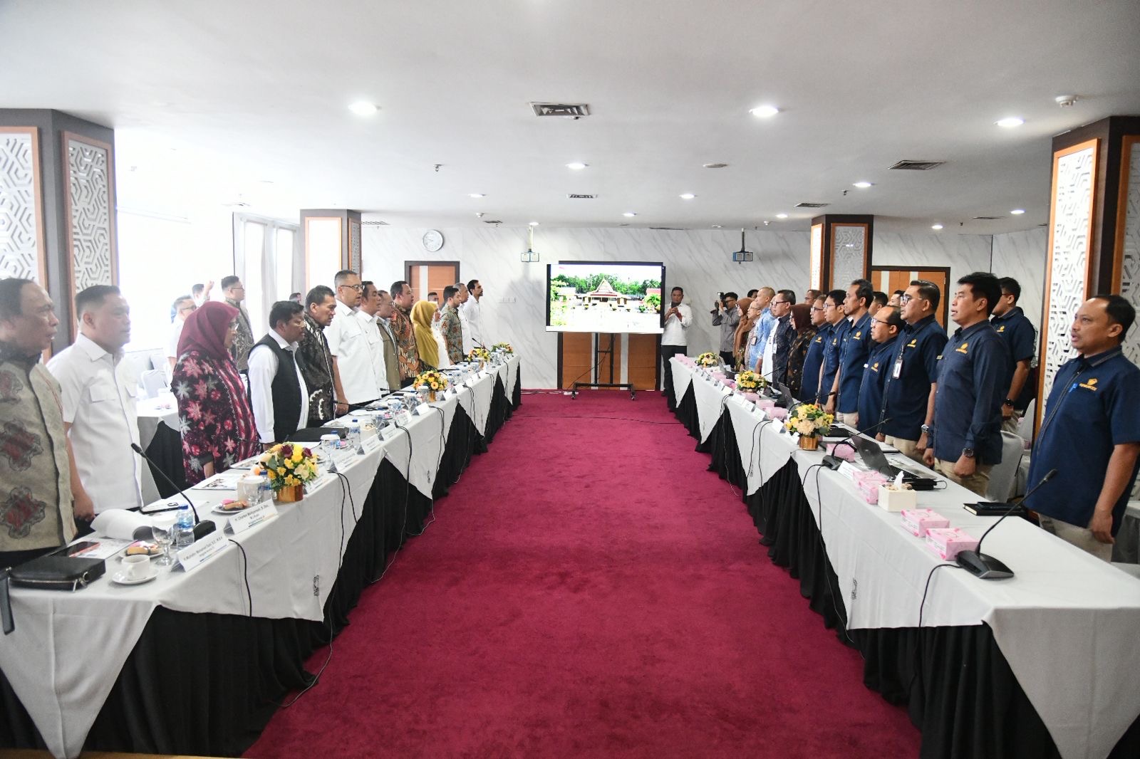 Kunjungan Kerja Komisi XI: DPR RI Dorong Penguatan Pertumbuhan Ekonomi Kepri