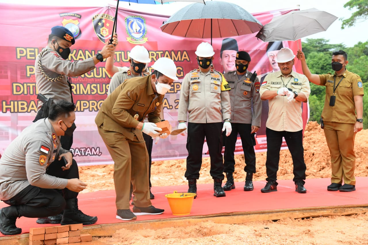Gedung Ditreskrimsus Polda Kepri Mulai Dibangun, Peletakan Batu Pertama Oleh Gubernur Ansar