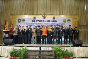Silaturahmi  Gubernur Ansar Bersama Keluarga Besar IKKB