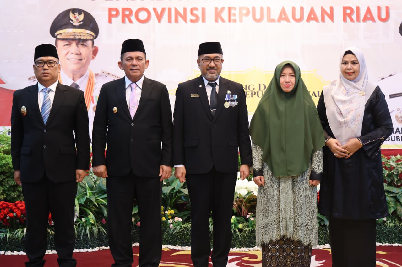 Gubernur Ansar Lantik Luki Zaiman Prawira sebagai Penjabat Sekretaris Daerah Provinsi Kepri