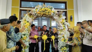 Resmikan Gedung Pertemuan di Pamak, Gubernur Ansar: "Ini Hadiah untuk Warga Kecamatan Tebing"