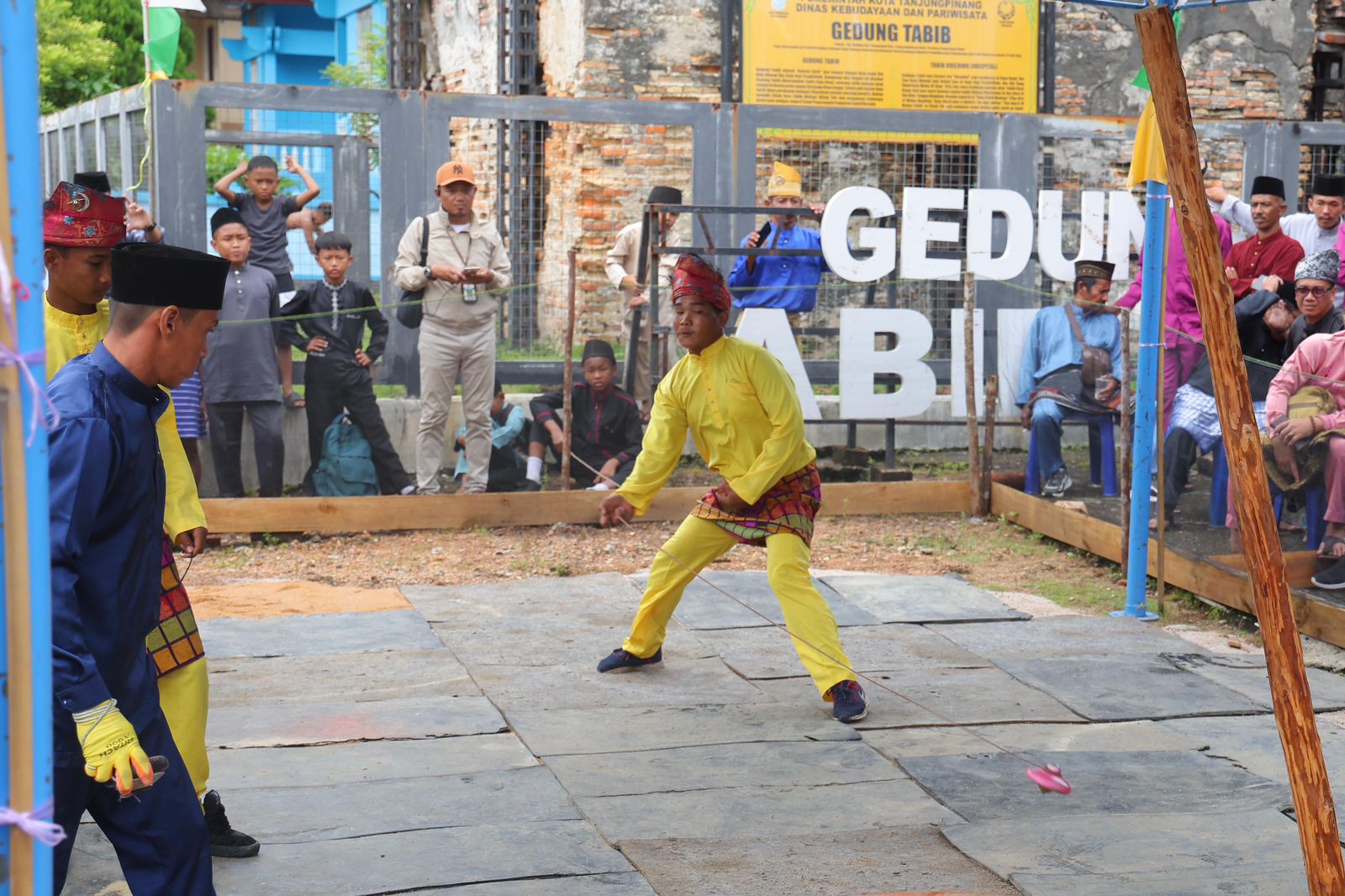 Lomba Gasing jadi Pembuka Penyengat Heritage Fest 2025