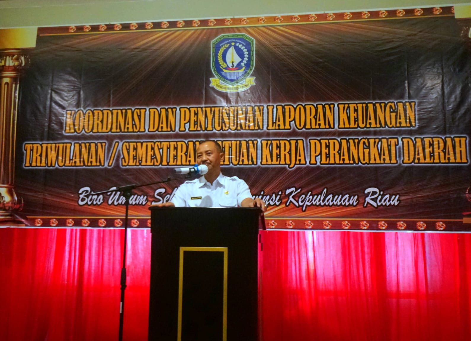 Sekdaprov Adi Himbau Hentikan Budaya "Katanya", Ikuti Aturan Yang Berlaku