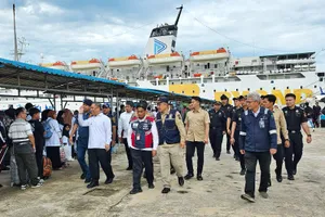 Pantau Mudik Lebaran, Wagub Nyanyang Sidak Pelabuhan Batu Ampar