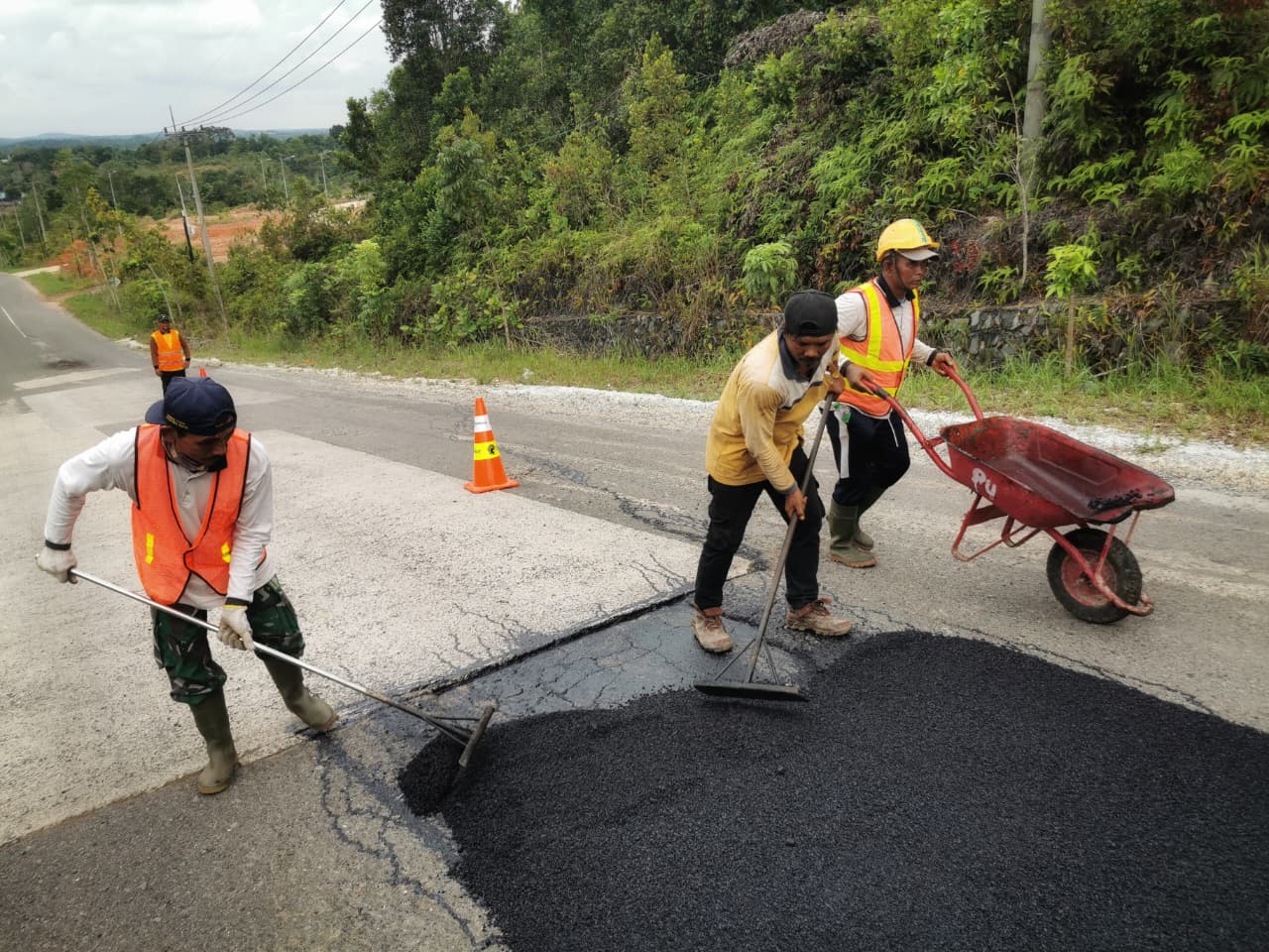 Dinas PUPP Buka Layanan Pengaduan Kerusakan Jalan dan Jembatan Melalui SIJANTAN