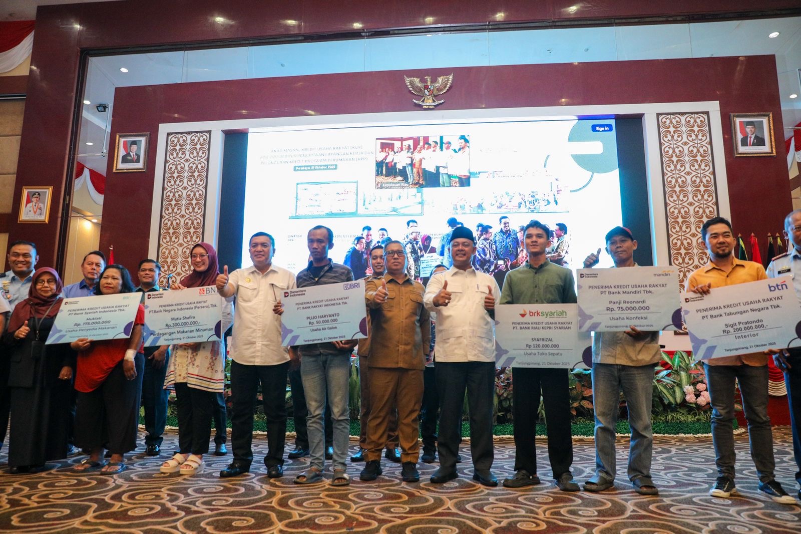 Dorong Ekonomi Rakyat, Pemerintah Luncurkan Akad Massal KUR untuk 800 Ribu Debitur Seluruh Indonesia