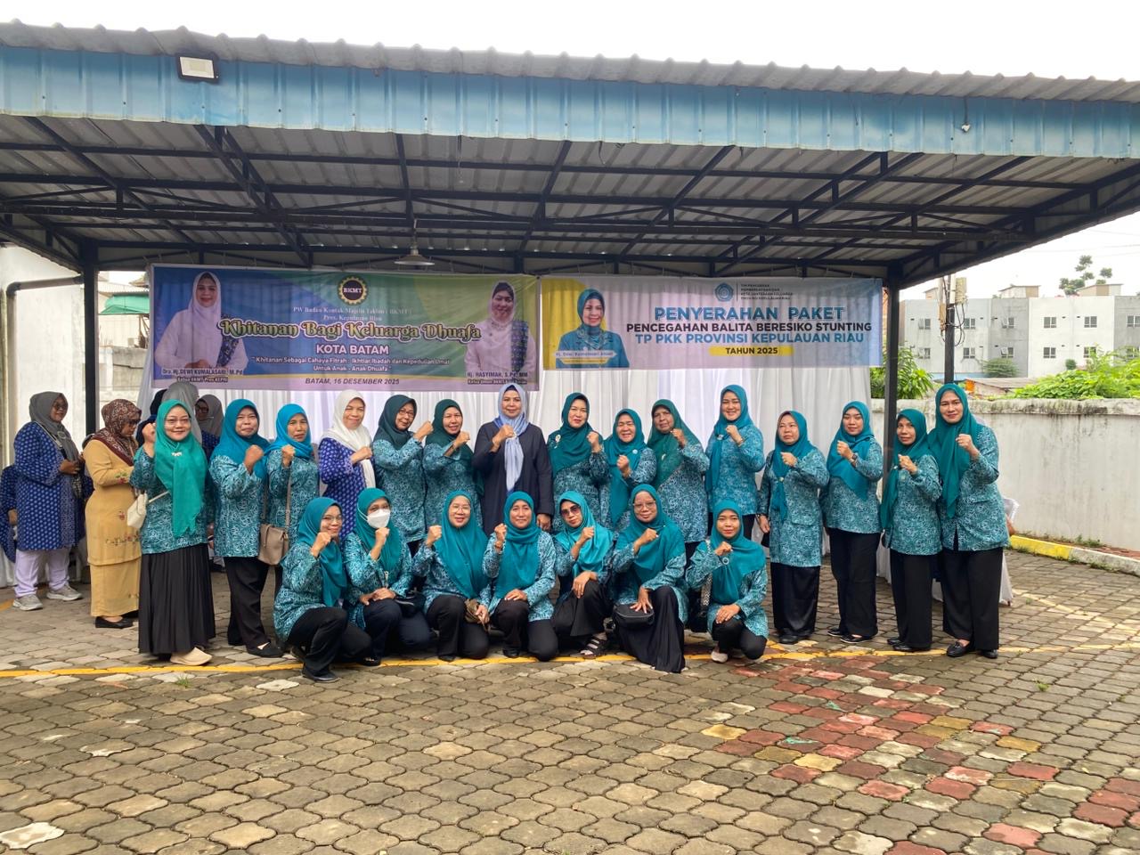 Sentuhan Kasih TP PKK Kepri, Khitanan Dhuafa dan Paket Stunting untuk Anak Batam