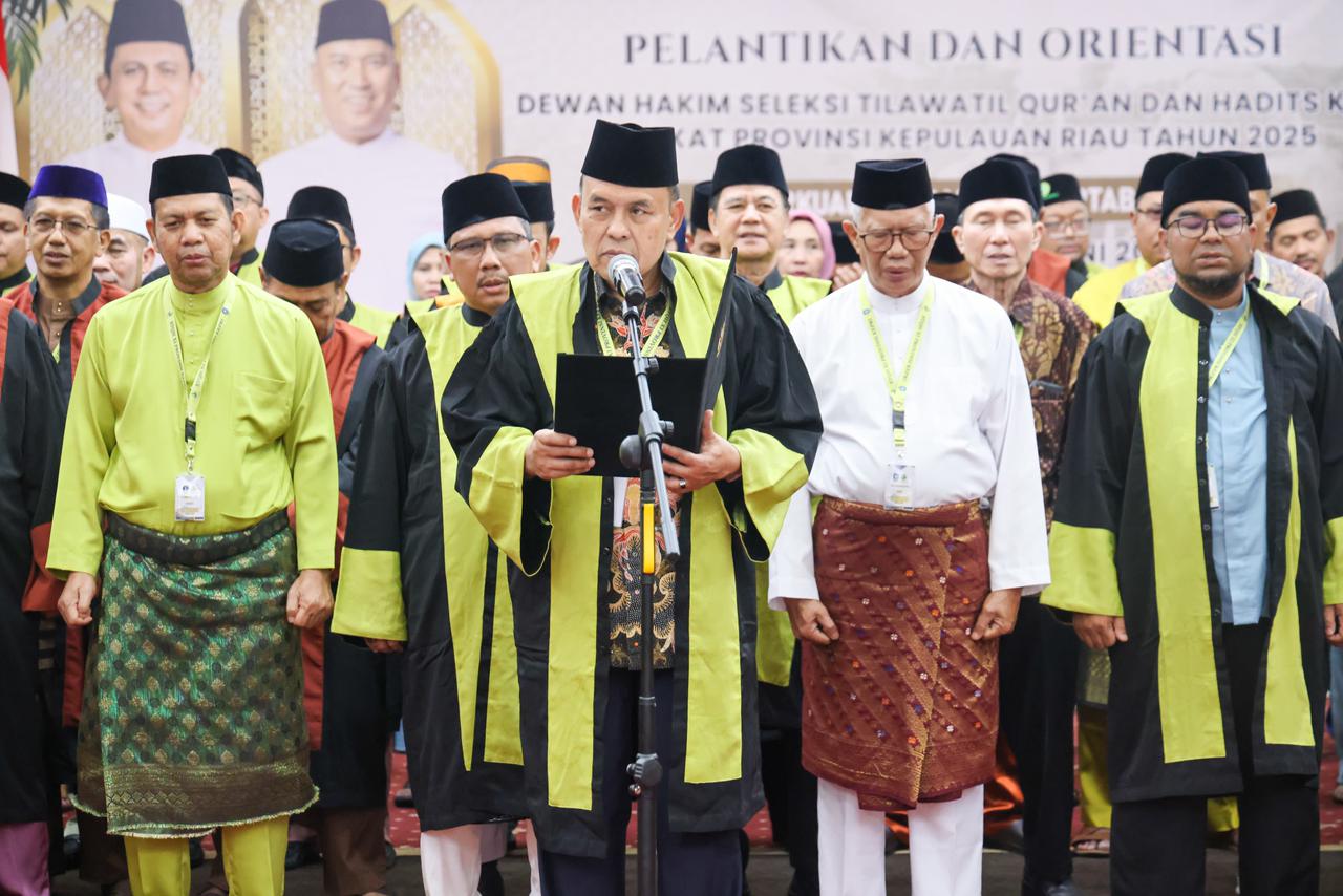 Ketua LPTQ Kepri Lantik Dewan Hakim STQH XI, Tegaskan Jaga Kualitas dan Integritas