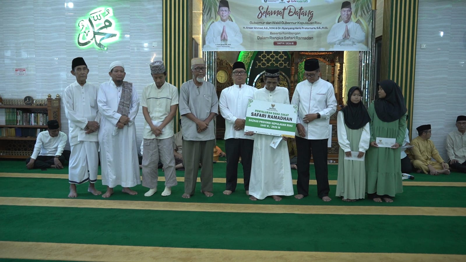 Safari Ramadhan Wagub Nyanyang di Tanjung Uma dan Baloi Indah, Perkuat Ukhuwah dan Serahkan Bantuan