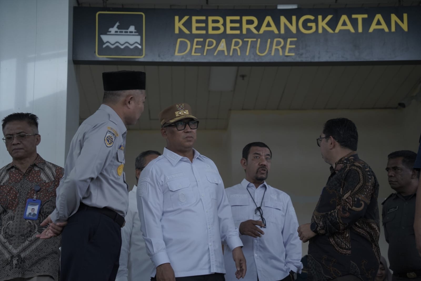 Tinjau Pelabuhan Domestik Telaga Punggur, Wagub Nyanyang Pastikan Pelayanan Arus Mudik Lebaran Berjalan Optimal