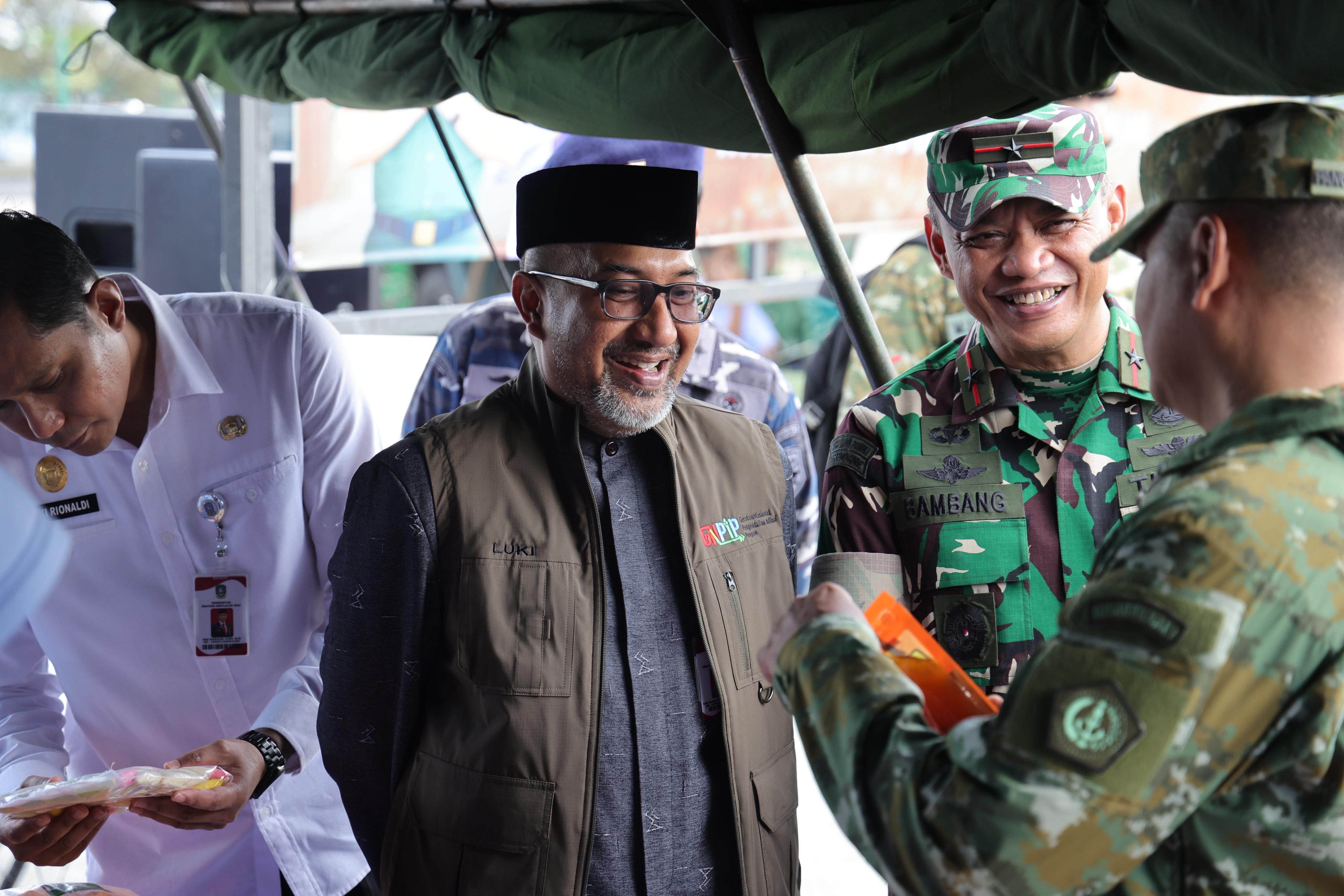 Pj. Sekda Kepri Luki Zaiman Hadiri Bazar Ramadan Kogabwilhan I di Tugu Sirih