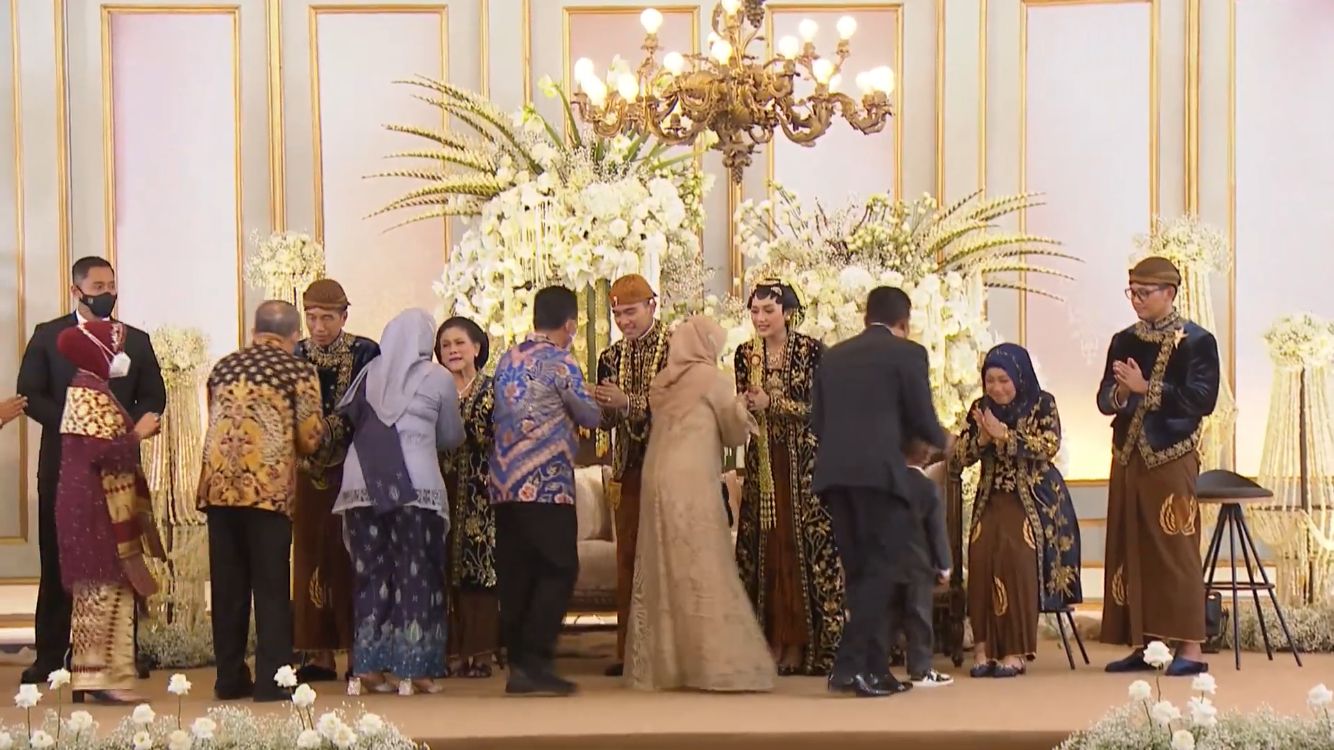 Gubernur Ansar Hadiri Pernikahan  Anak Presiden RI Kasang dan Erina