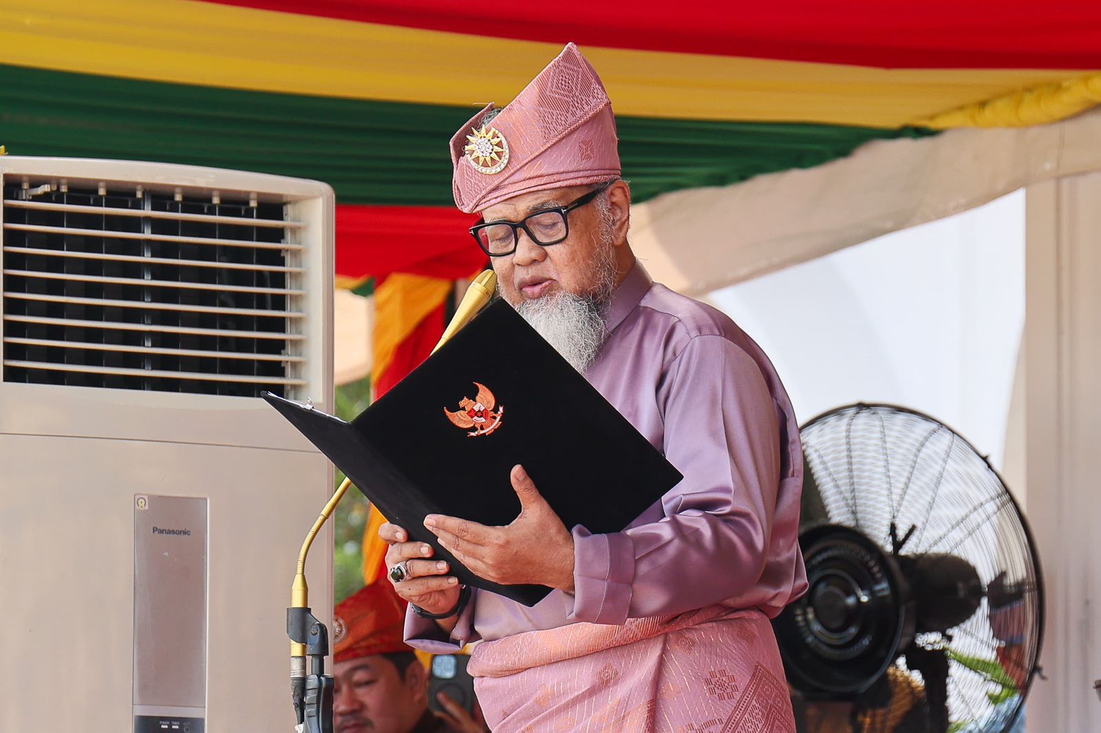Upacara Hari Jadi Ke-23 Provinsi Kepri, Gubernur Ansar Paparkan Capaian dan Tekad Majukan Negeri Segantang Lada