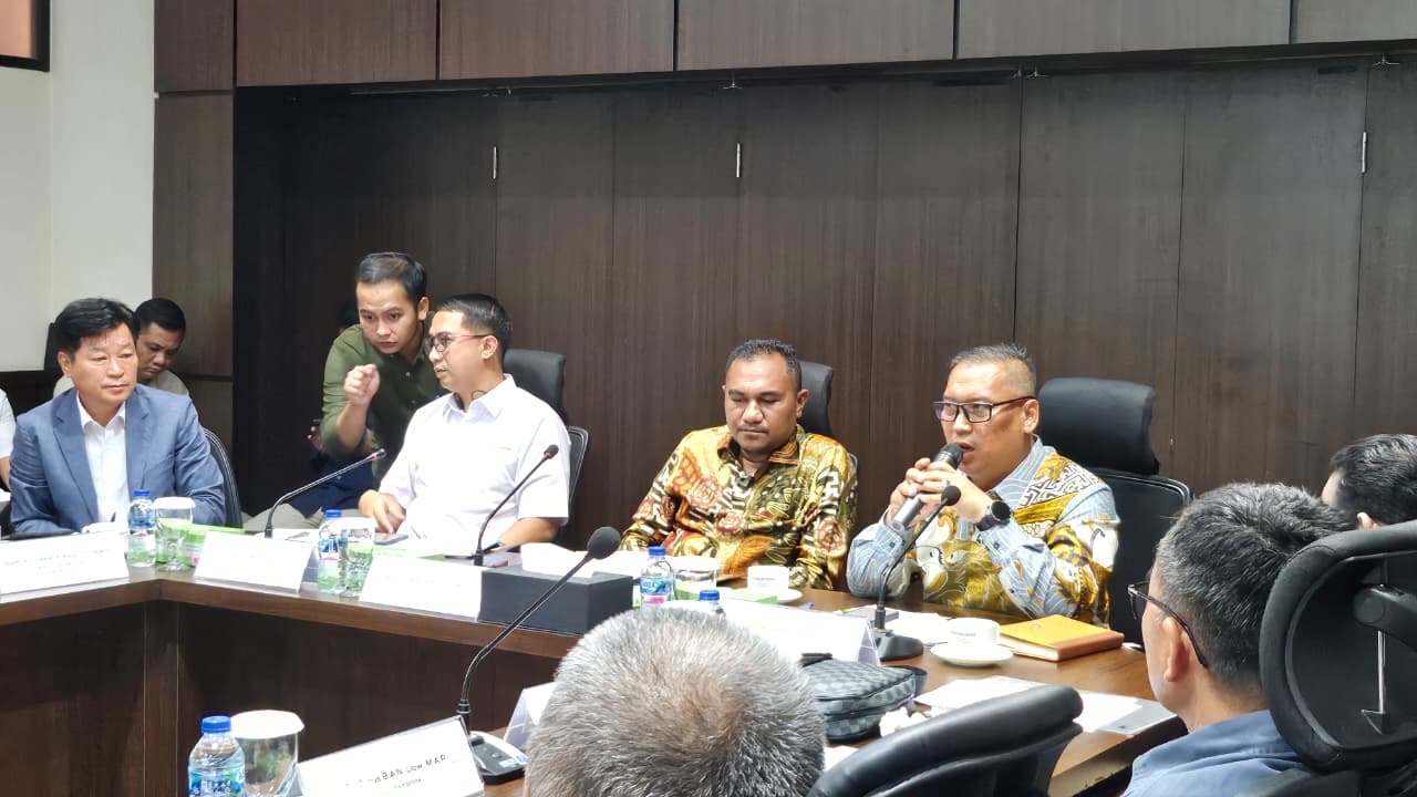 Wagub Nyanyang Dampingi Komite II DPD RI Bahas Aspirasi Penerbangan di Kepri