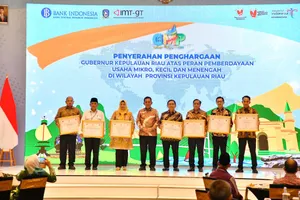 Dekranasda Provinsi Kepulauan Riau Mendapatkan Penghargaan atas Peran Pemberdayaan UMKM