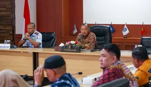 Sekdaprov Kepri Pimpin Rapat Persiapan HUT 80 Kemerdekaan RI