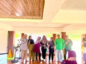 Kuliah Kerja Nyata- Mahasiswa UNIVERSITAS MARITIM RAJA ALI HAJI-- Berbagi Ilmu Olahan Ikan, Pemanfaatan TOGA dan Sosialisasi DAGUSIBU
