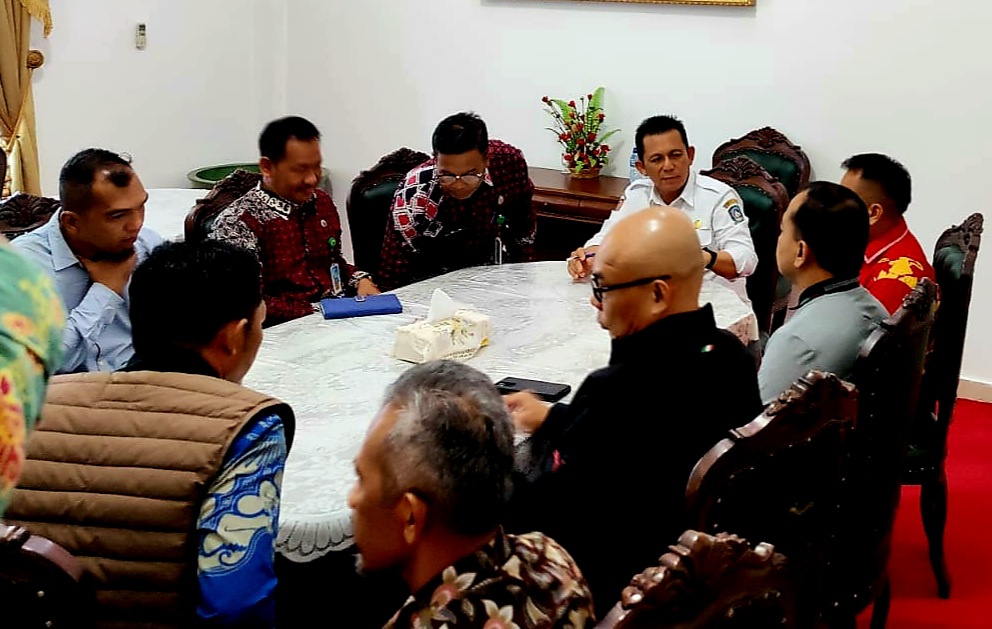 Gubernur Ansar Pimpin Rapat Terbatas Bersama Bupati Lingga dan OPD