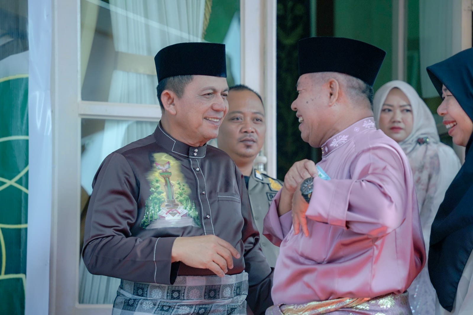 Open House Idul Fitri Hari ke-2, Gubernur Ansar Sambut Hangat Warga Kepri di Gedung Daerah