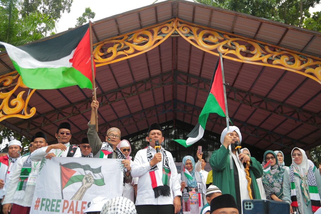 Gubernur Ansar Hadiri Semarak Muharram dan Tabligh Akbar Peduli Palestina di Tanjungpinang