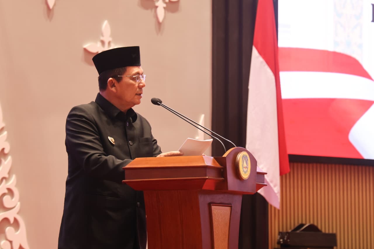 Gubernur Ansar Sampaikan Nota Keuangan Perubahan APBD Kepri 2025 di DPRD