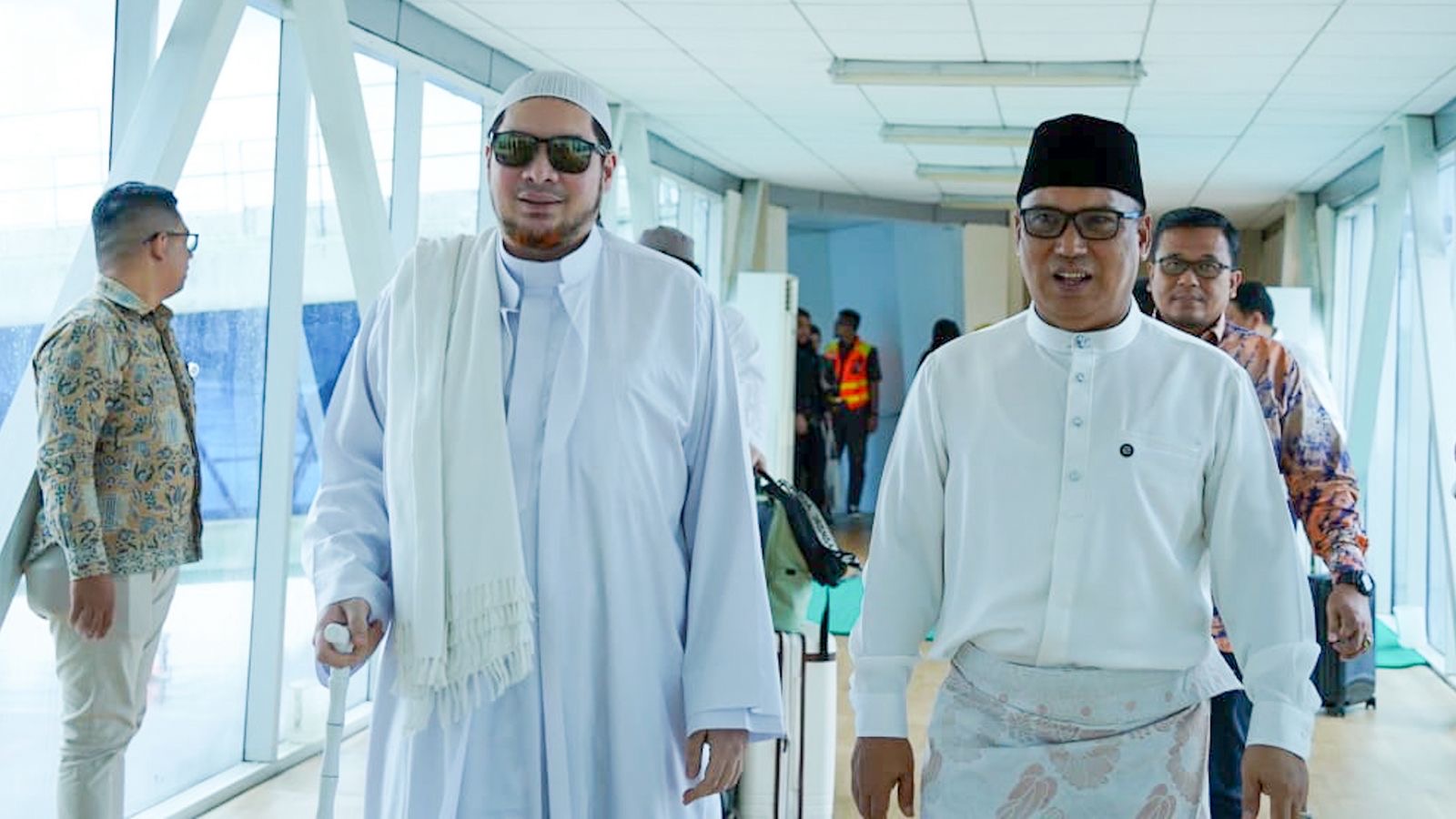 Disambut Wagub Nyanyang, Habib Jindan Jadi Khatib Sholat Jumat di Masjid Al Hikmah Tanjungpinang