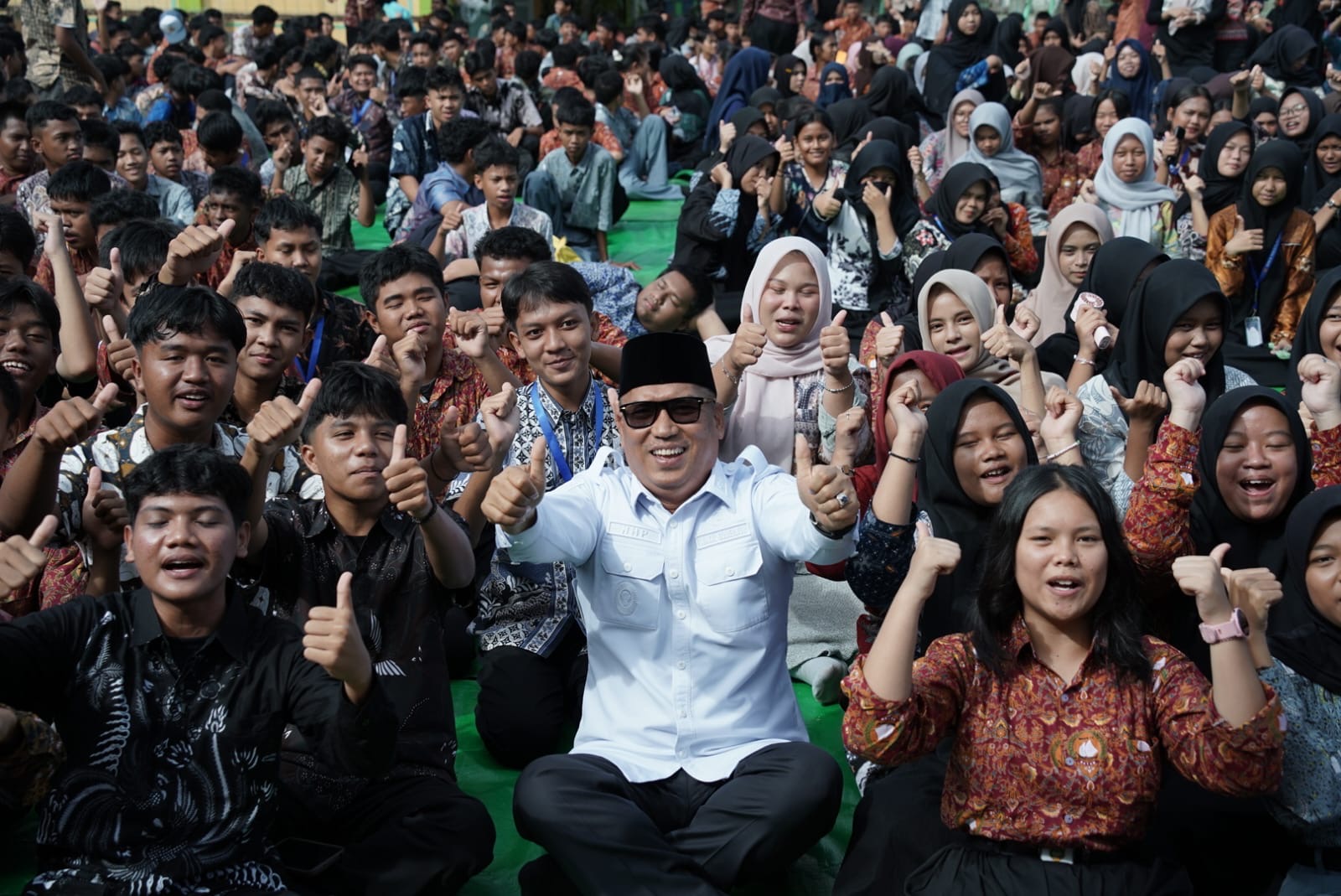 Wagub Nyanyang Resmi Buka Panggung Kreasi SMA 12 Batam, Dorong Siswa Berani Bermimpi dan Berprestasi
