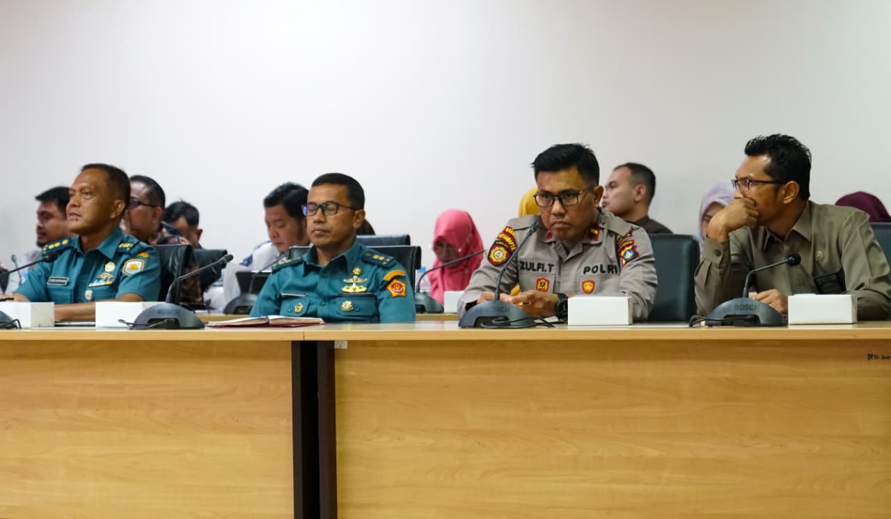 Sekda Kepri Pimpin Rapat Persiapan HUT 80 Kemerdekaan RI