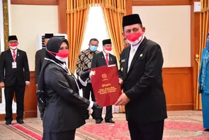 Penyerahan Karya Satya Lencana PNS