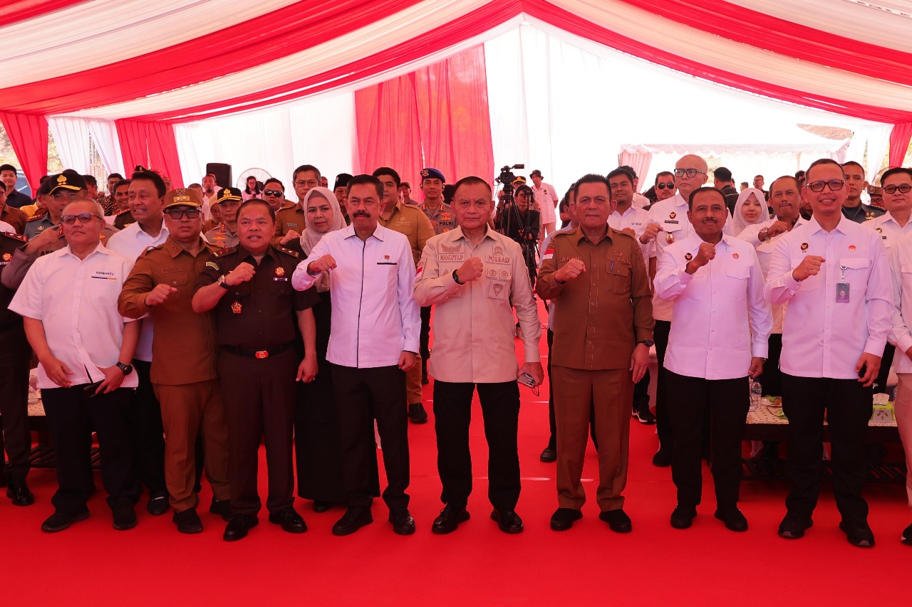 Pemerintah Mulai Manfaatkan 2 Juta Ton Sisa Bijih Bauksit di Kepri