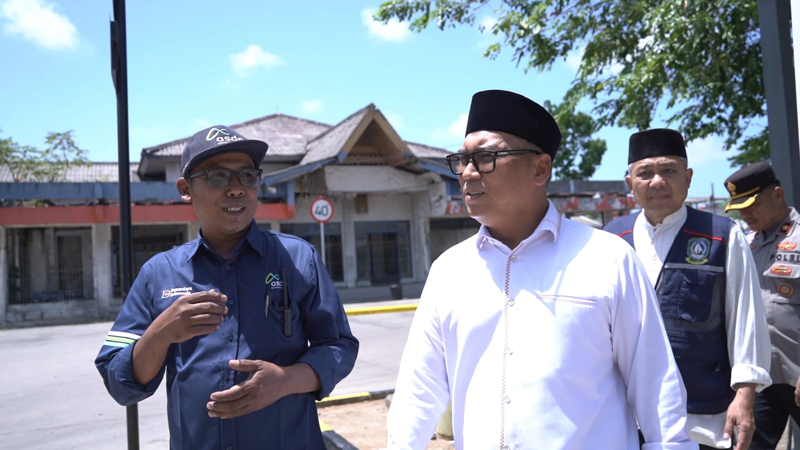 Tinjau Kesiapan Mudik dan Pangan, Wagub Nyanyang Pastikan Pelayaran Lancar dan Stok Beras Aman 3 Bulan ke Depan