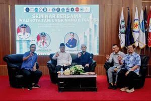 Wagub Nyanyang Ajak Mahasiswa FISIP UMRAH Jadi Agen Perubahan Pembangunan Maritim Kepri
