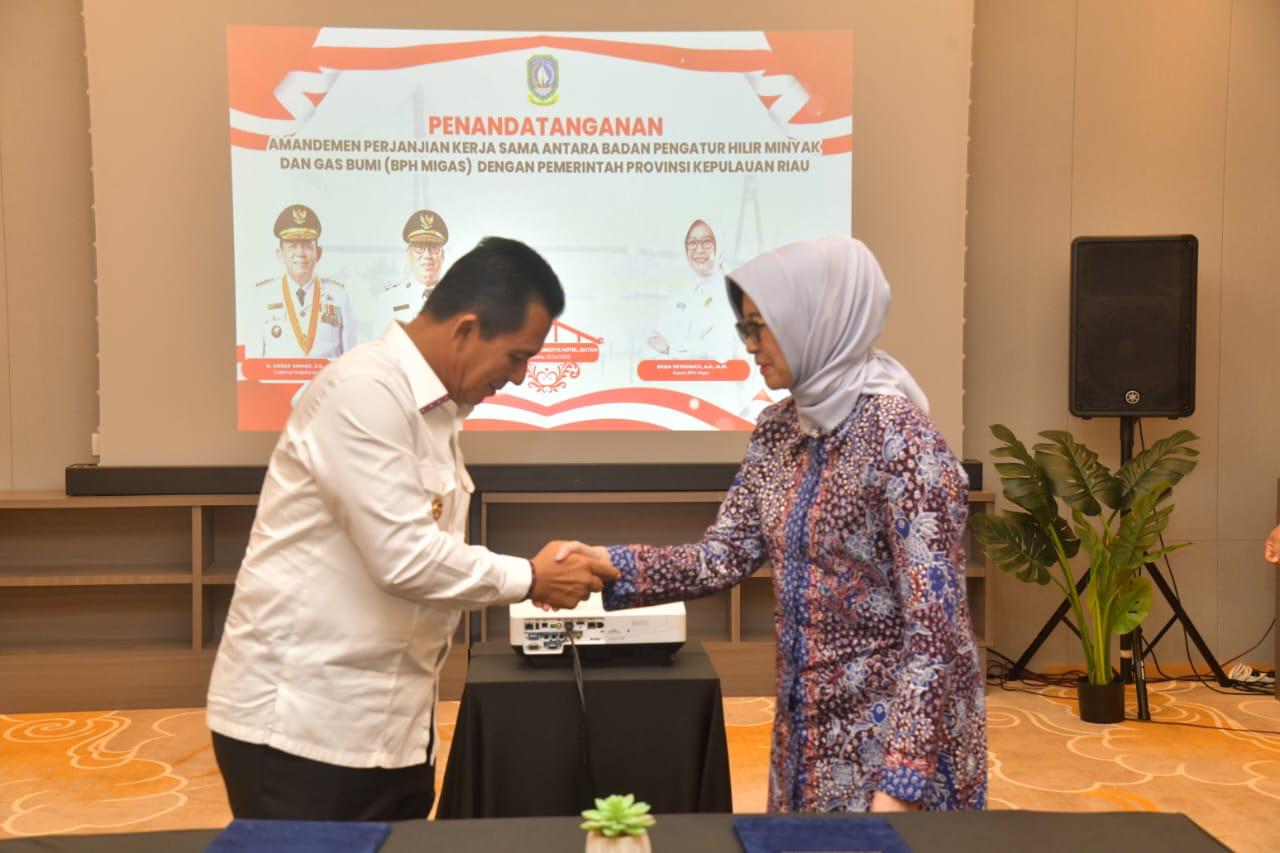 Perkuat Pengawasan BBM, Gubernur Ansar Teken Kerja Sama dengan BPH Migas