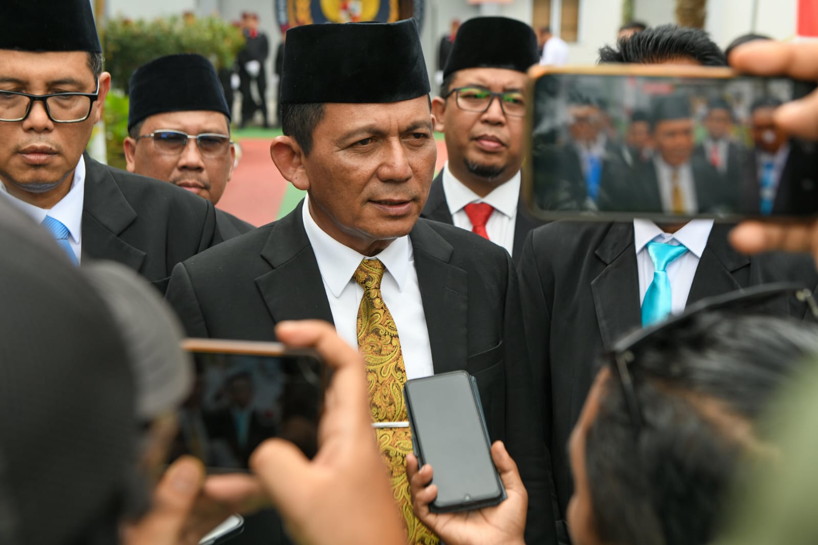 Peringati Kemerdekaan ke-80 RI, Gubernur Ansar Serahkan Remisi dan Pengurangan Masa Pidana