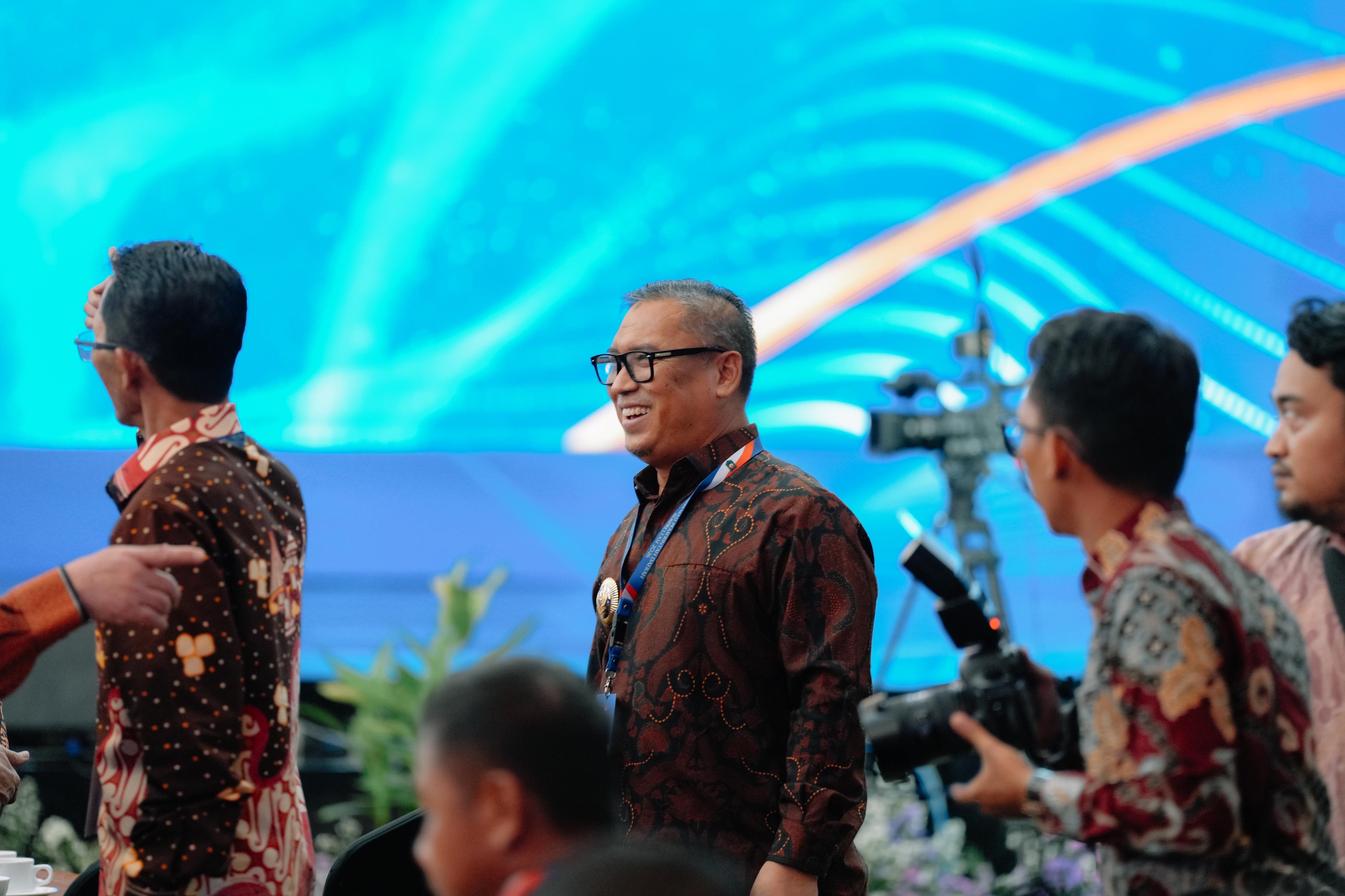 Pemprov Kepulauan Riau Raih Penghargaan Terbaik 1 Penanggulangan Kemiskinan dan Stunting tingkat Nasional