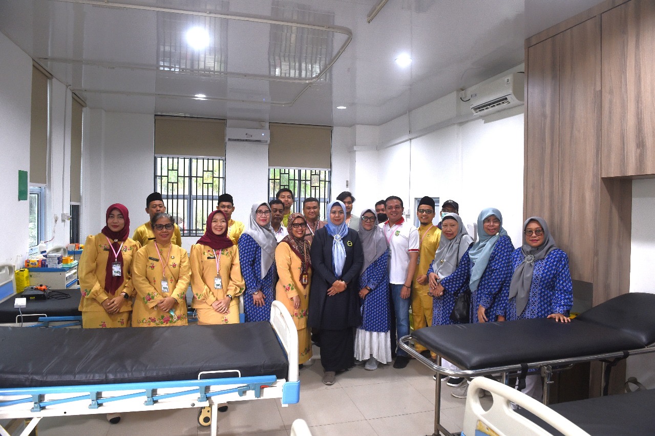 Sentuhan Kasih TP PKK Kepri, Khitanan Dhuafa dan Paket Stunting untuk Anak Batam