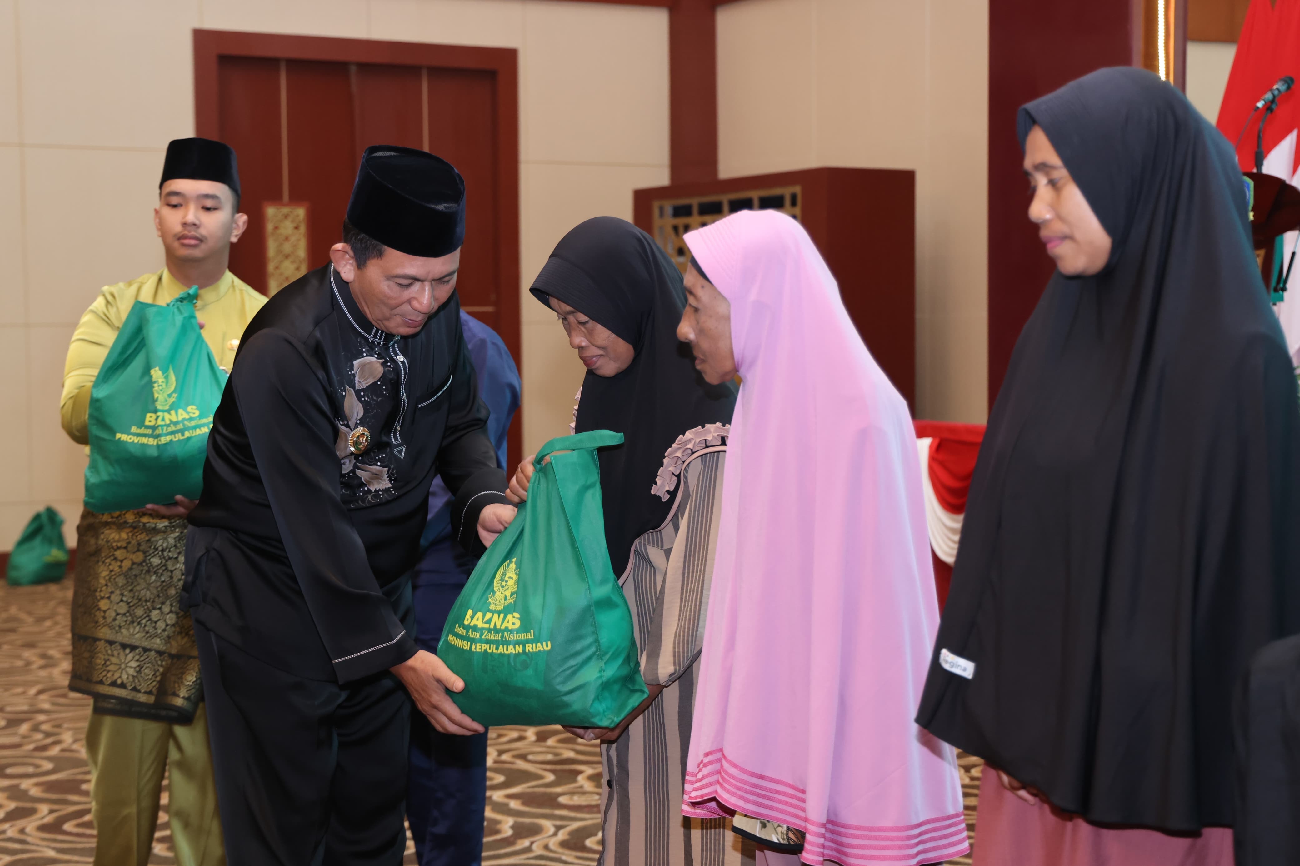 Gubernur Ansar Dorong Optimalisasi Zakat Kepri, Target Penghimpunan Rp17 Miliar